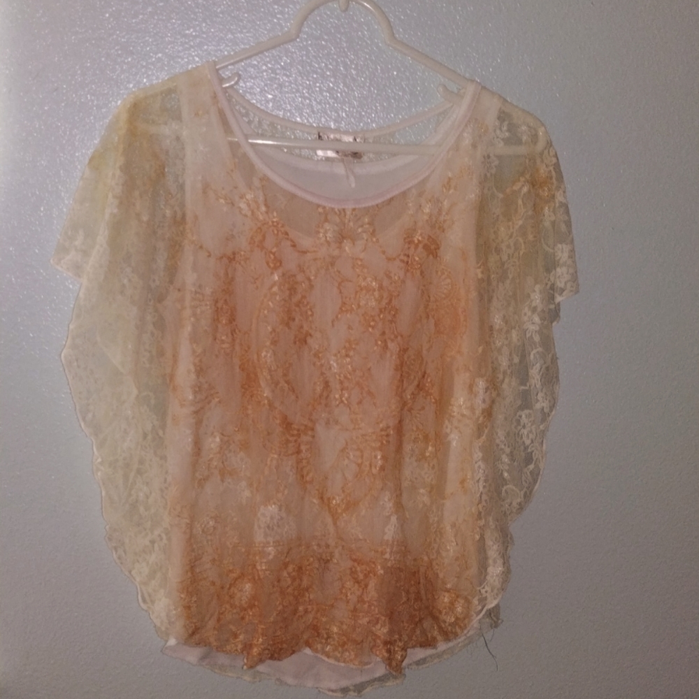 Ladies butterfly lace sleeves top